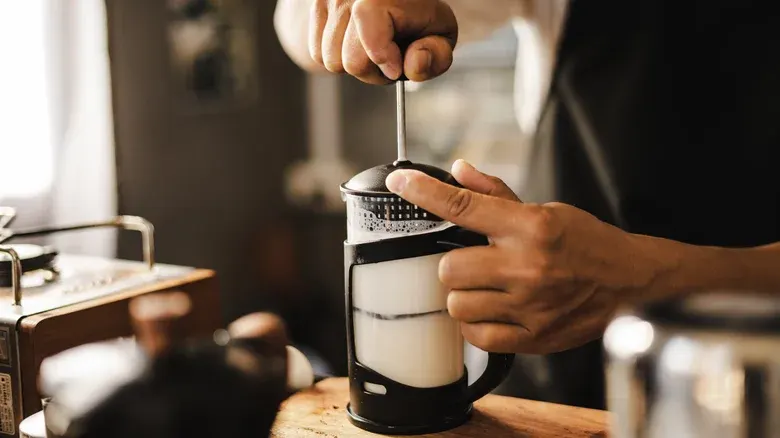 frenchpress milk froth